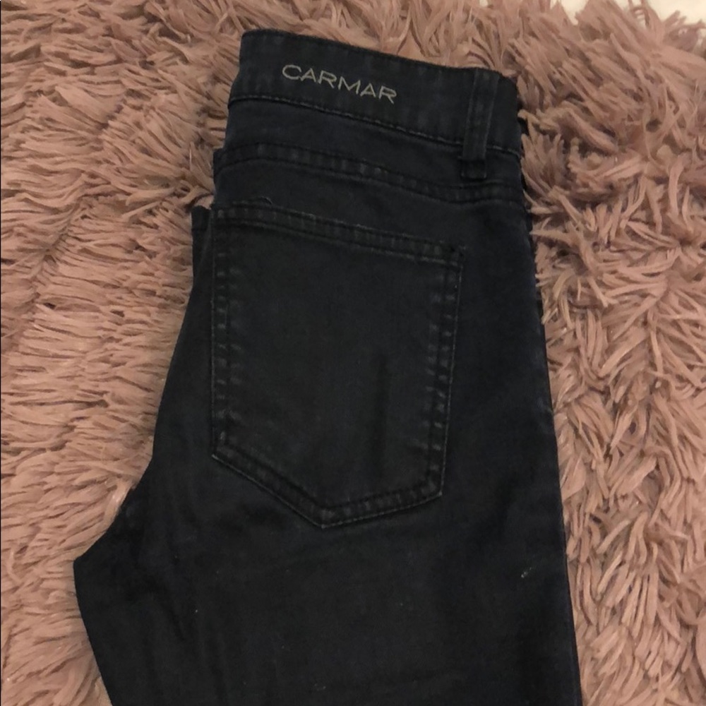 Dark blue Jeans